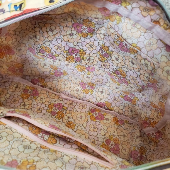 Red Capsicum Satchel - Picture 8 of 8